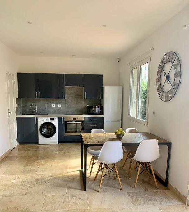 Apartment A 200m Des Plages. Frejus